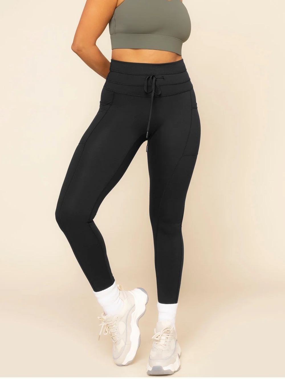 POPFLEX Women’s Small Petite (25” Inseam) Cargo Legging with Pockets Black Read*